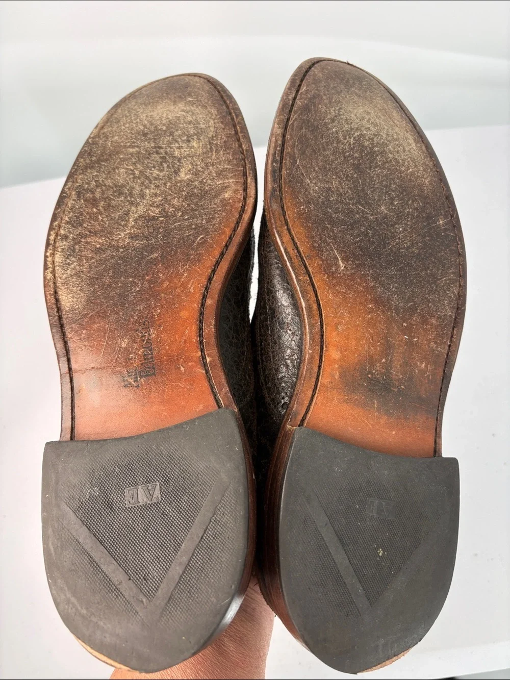 🥐 Allen Edmonds Bellerive Distressed Brown Leather Slip-On Brogues
